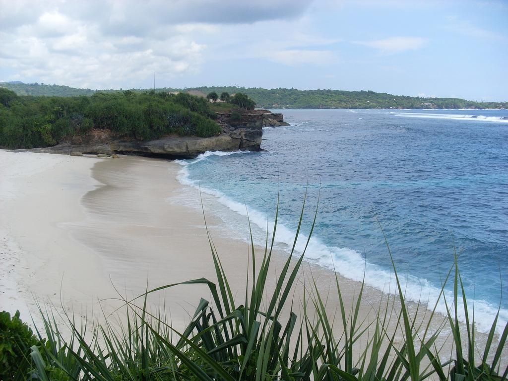 Naradas Mushroom Beach Lembongan Exterior photo