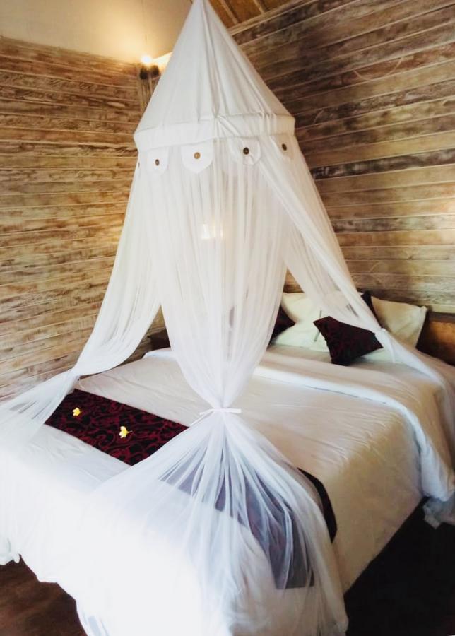 Naradas Mushroom Beach Lembongan Exterior photo