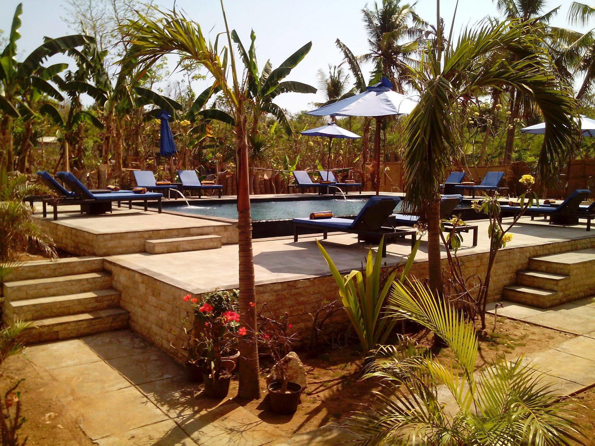 Naradas Mushroom Beach Lembongan Exterior photo