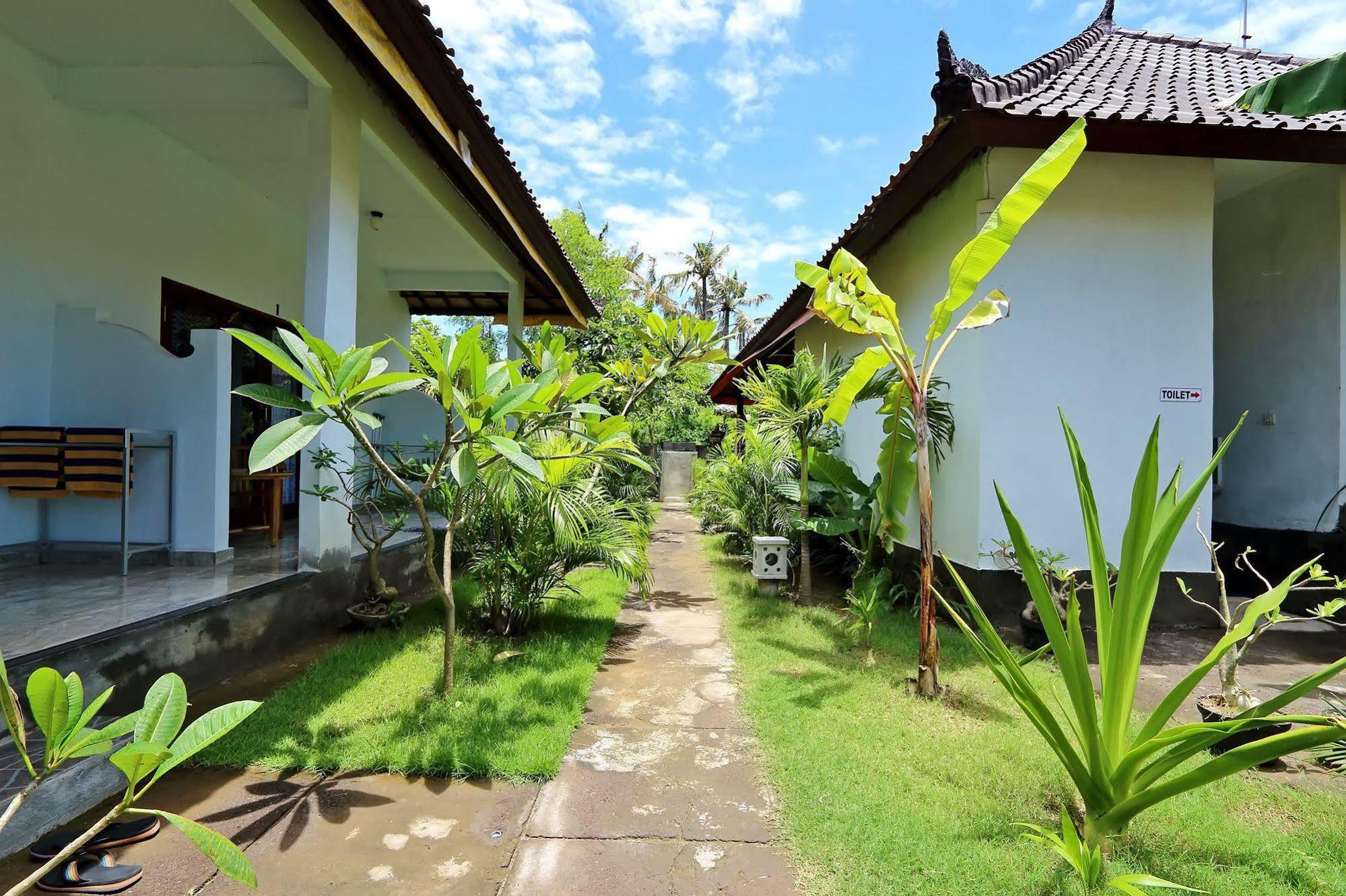 Naradas Mushroom Beach Lembongan Exterior photo