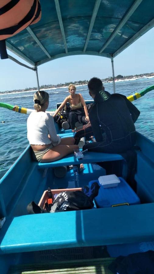 Naradas Mushroom Beach Lembongan Exterior photo